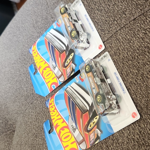 🔥2x piece Hot Wheels Treasure Hunt diecast cars - Picture 2 of 6